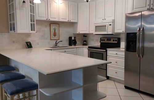 Seven Mile Beach Condo | Spacious Condo, Newly decorated, Just Walk Out the Door onto 7 Mile Beach