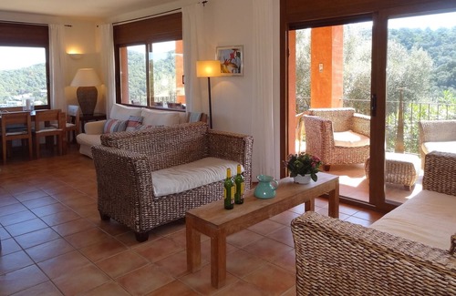 Sa Riera Villa | Spacious contemporary villa. Sea views, private pool. Slps 10