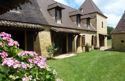 Saint-Avit-Senieur House | Spacious cottage, ideal for family gatherings