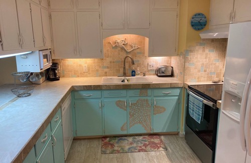 Daphne House | Spacious Cottage Near Mobile Bay