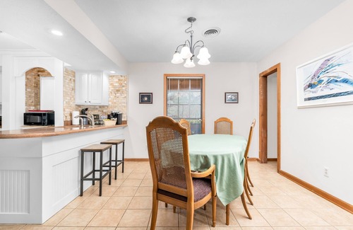 Starkville House | Spacious | Country | Escape