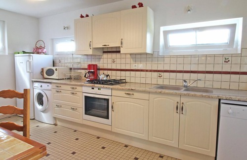 Champosoult Cottage | Spacious countryside home with garden, WIFI and pets accepted