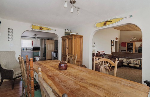 Questa House | Spacious cozy home, minutes from adventure both in Red River & Taos.