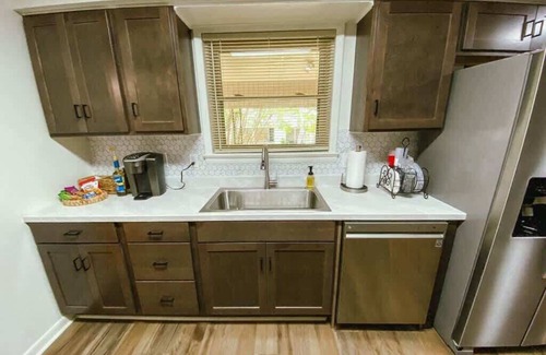 Parsons House | Spacious downtown Parsons home!
