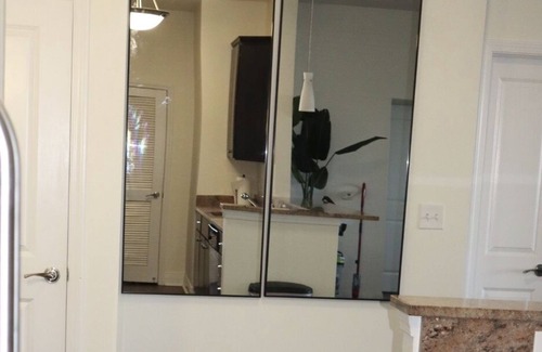 Market East District Apartment | Spacious downtown Indy Apt.2Rm Free Parking