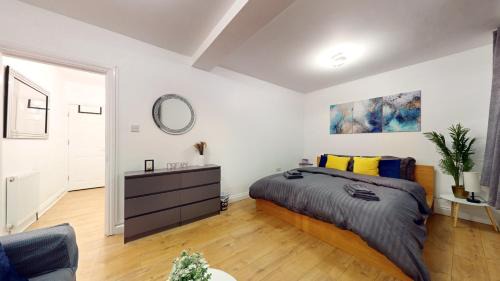 St. George's Apartment | Spacious Duplex Apartment