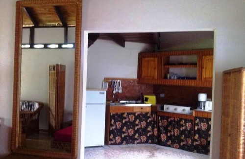 Black Rock Apartment | Spacious eco-friendly two bedroom apartment, located 5mins from the beach.