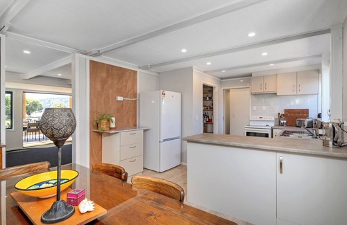 Whangamata House | Spacious Family Getaway - Whangamata Holiday Home