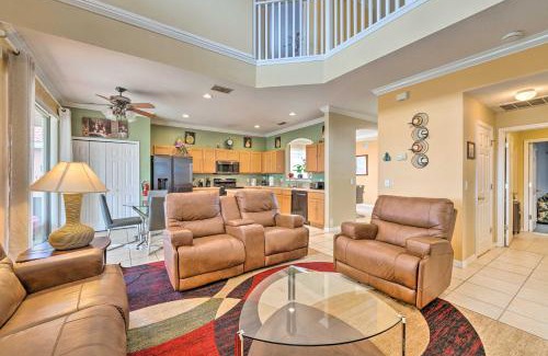 Solana House | Spacious Family Home with Spa in Davenport!