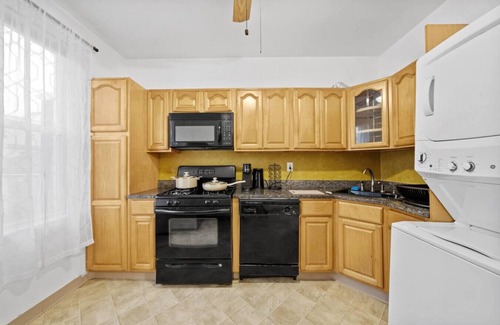 Constable Hook House | Spacious, Family-Ready Stay Minutes from Manhattan