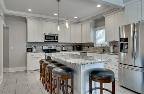 Southeast Omaha House | Spacious family-sized home centrally located to all things Omaha!