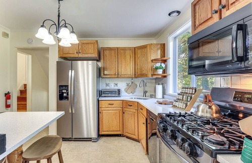 Fanwood House | Spacious Fanwood Home w/Decks, Walk to Park!