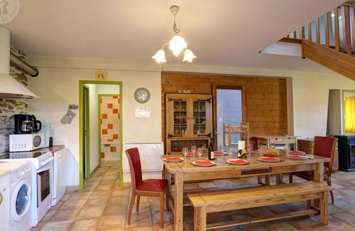 La Terrasse-sur-Dorlay Cottage | Spacious cottage near St-Etienne, ideal for large families
