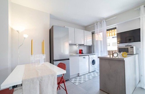 Roquebrune-Cap-Martin Apartment | Spacious quiet studio with terrace, air conditioned, ideally located
