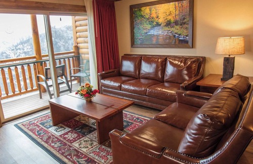 Gatlinburg Resort | Spacious Gatlinburg Retreat: Family-Friendly, Resort Amenities, Mountain Views