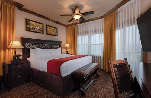 Gatlinburg Resort | Spacious Gatlinburg Retreat: Family-Friendly, Resort Amenities, Mountain Views