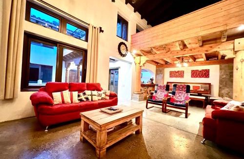 Antigua Guatemala House | Spacious Gem in the Heart of Antigua