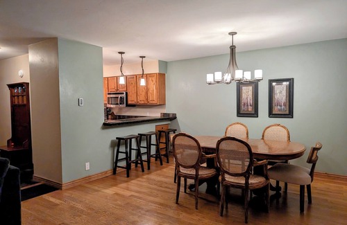 Eagle-Vail Condo | Spacious Golf Course Townhome Centrally Located Between Beaver Creek and Vail