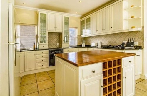 Somerset West House | Spacious golf villa on Erinvale Golf Estate, Somerset West