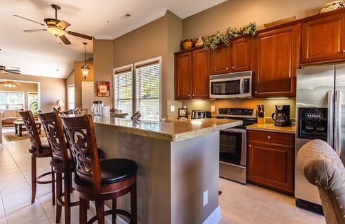 Murrells Inlet House | Spacious Golfer’s Getaway located steps from TPC – Ideal for Families & Groups!