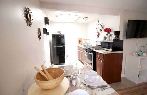 Bankers Hill Apartment | Spacious Guest Suite Amazing Location