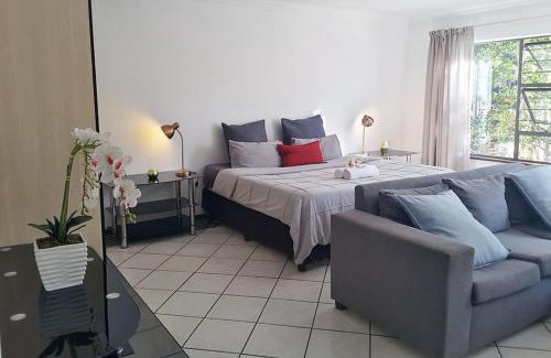 Hatfield Apartment | Spacious Hatfield Apartment