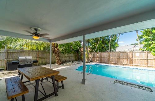 Palm Aire Village West Villa | Spacious Home 4BRs Home, Game Room & Private Pool