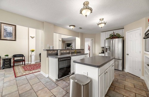 Allen House | Spacious Home for Large Families