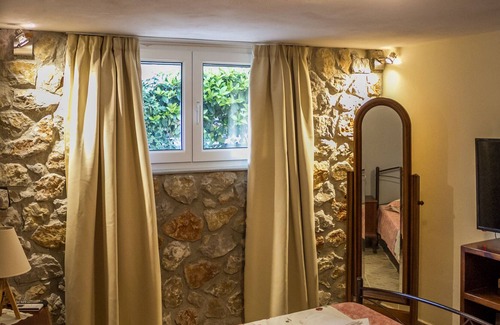 Marathon House | Spacious home with garden in Marathonas