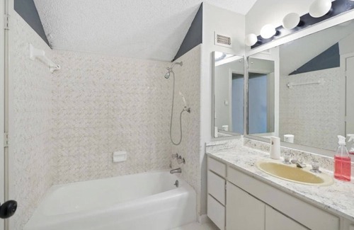 Lakeview Jefferson County House | Spacious home in Port Arthur