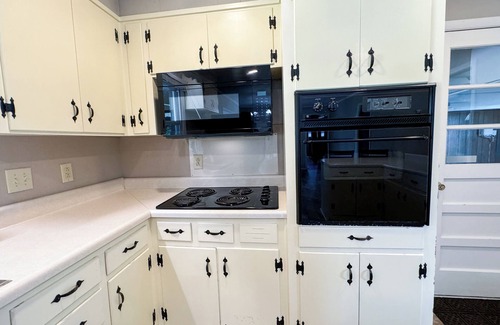 Gallatin House | Spacious home in quiet neighborhood - half mile from Historic Gallatin Square