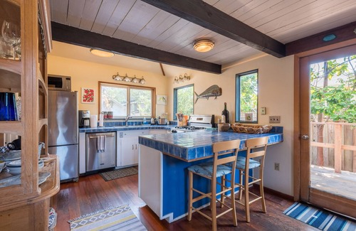 Eastside Santa Cruz House | Spacious Home, Steps 2 Twin Lakes Beach & Harbor, Spa, Large deck, Wifi, Pets