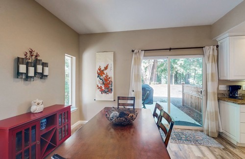 Bass Lake House | Spacious home w/granite countertops, gas fireplace & 2 large patios-shared pool