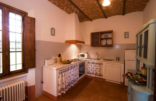 Brisighella House | Spacious Home with Pool