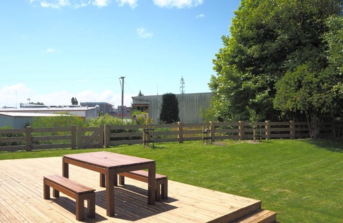 Marewa House | Spacious home with large backyard
