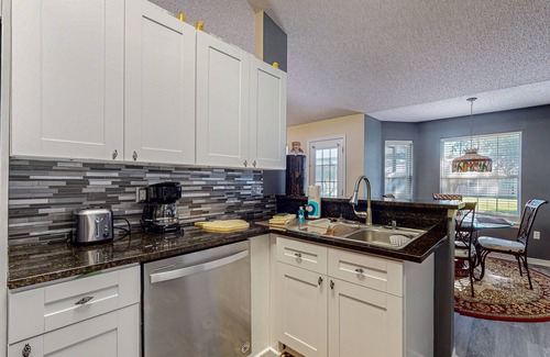 Indian Trails House | Spacious home with saltwater pool, gas grill, patio, & washer/dryer