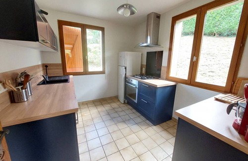 Cauterets House | Spacious House in Cauterets: 4 Bedrooms, Garage, No Pets