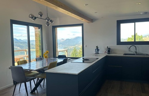 Puy-Sanieres House | Spacious house with stunning views, Puy-Sanières