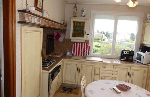 Brelevenez House | Spacious house with garden, quiet, close to the Côte de Granit Rose