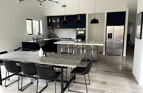 Waihi Beach House | Spacious house with pool, hot tub and pool table