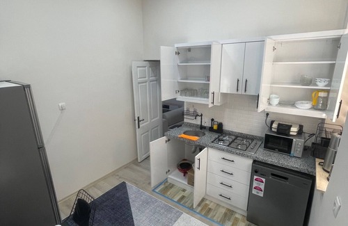 Antalya City Centre Apartment | Spacious Large 3-bedroom apartment in Antalya with WiFi, AC, Joint Garden