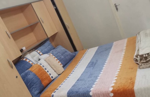 Pietermaritzburg Cabin | Spacious lodge in beautiful Pietermaritzburg with AC, WiFi