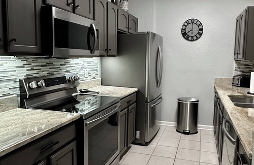 Windsor Hills Condo | Spacious Luxury Condo in Windsor Hills Resort! 2 Miles to Disney! 3bed/2bath