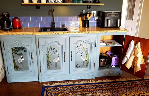 Cast Apartment | Spacious luxury Studio Room with king-size bed, and freestanding bath