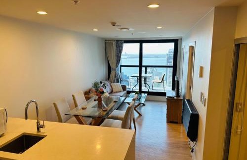 Auckland Central Business District Apartment | Spacious Magnificent Sea Views Front of Sky Tower