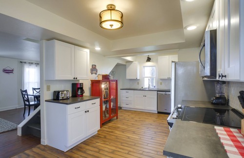 Greenfield House | Spacious Missouri Vacation Rental w/Fire Pit!