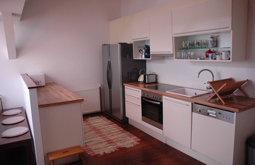 Penzing Apartment | Spacious, modern top-floor apartment on the outskirts of the city