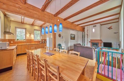 Lampertice House | Spacious Mountain Retreat, cleaning included