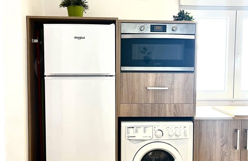 Centro Villa | Spacious new home, 3 bedrooms, near center and beach, parking, WIFI, air conditioning