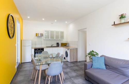 Hincmar Apartment | Spacious Oasis in the Heart of Reims: Discover Our Beautiful Cozy Apartment